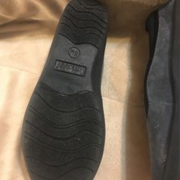 Gray Cushionaire Shoes - Picture 3 of 4